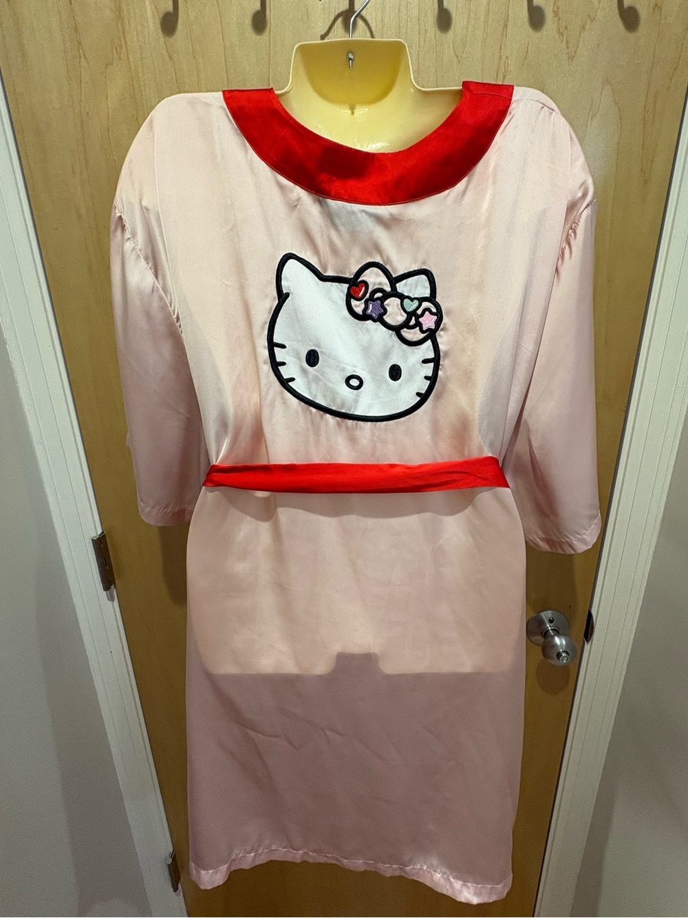 Hello Kitty X ModCloth Silky Pink Robe Size 3X/4X